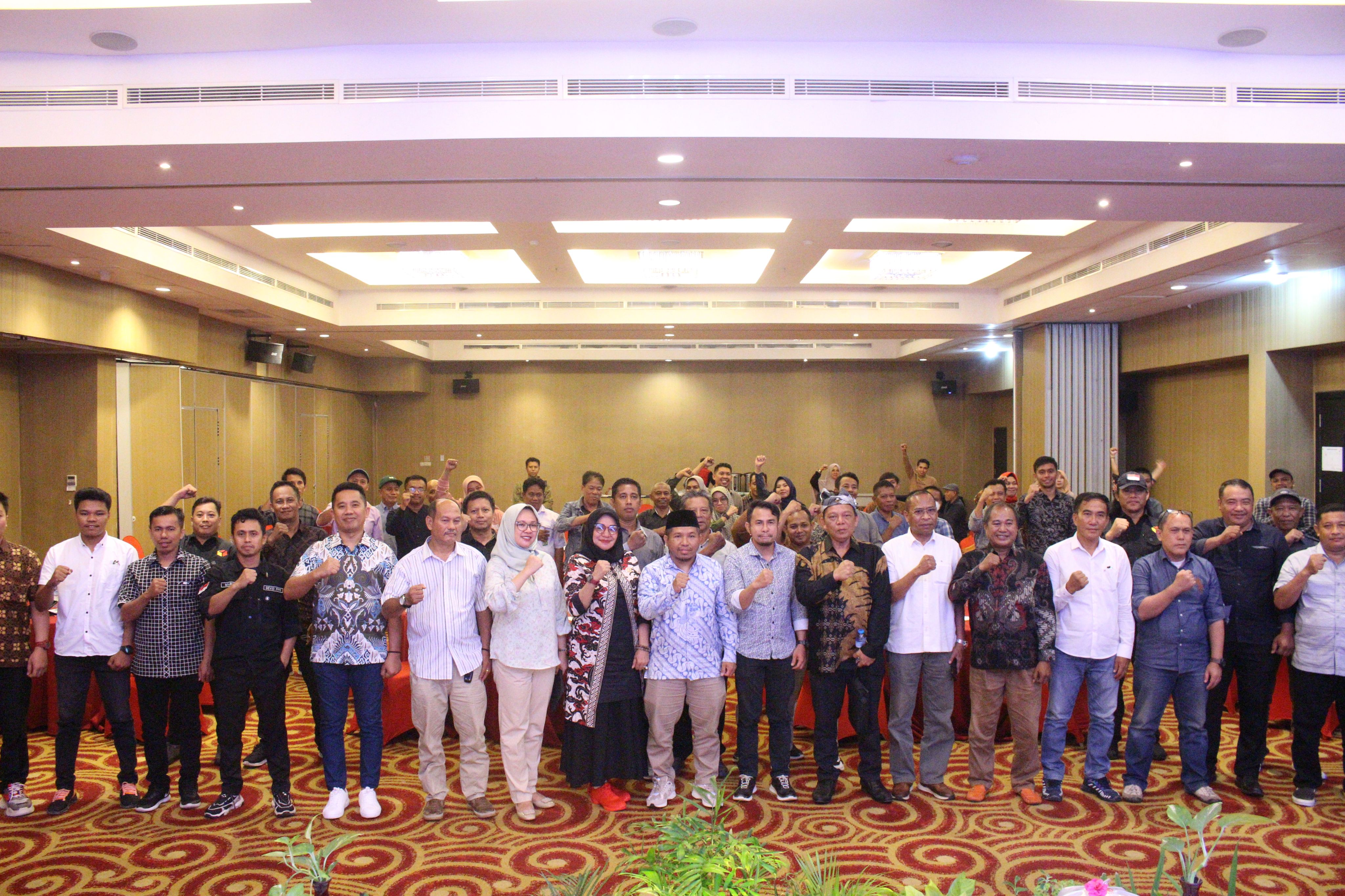 BAWASLU SULTRA MENSOSIALISASIKAN PERBAWASLU NOMOR 6 TAHUN 2O23 KEPADA PENGAWAS PEMILU AKTIF DAN YANG PURNA