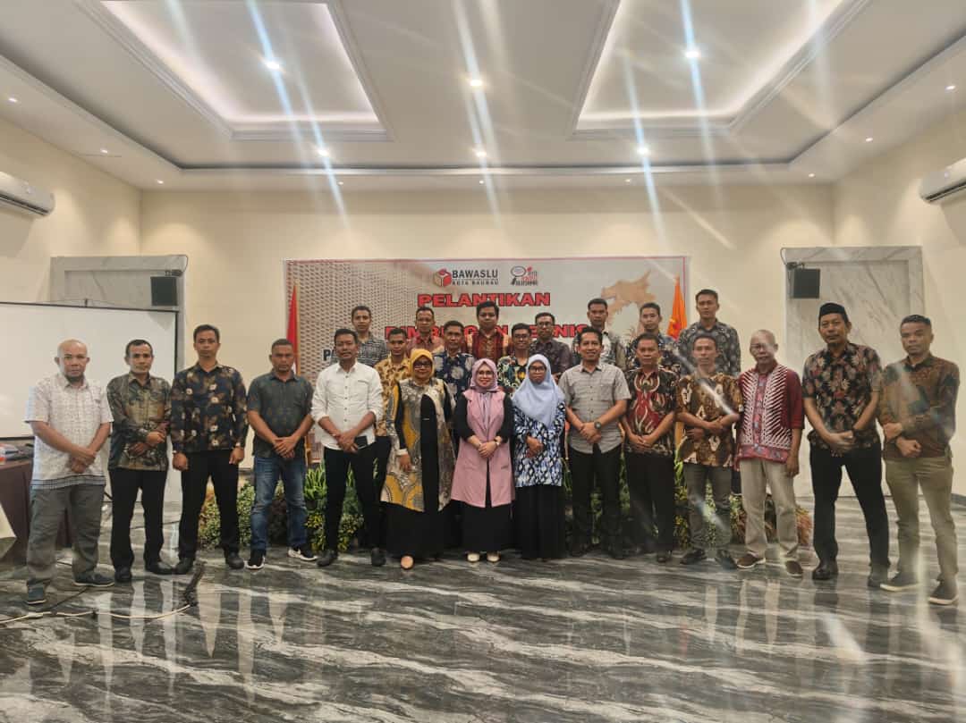 Darma ; Panwascam harus berpegang teguh pada peraturan Perundang-undangan tentang Pemilihan