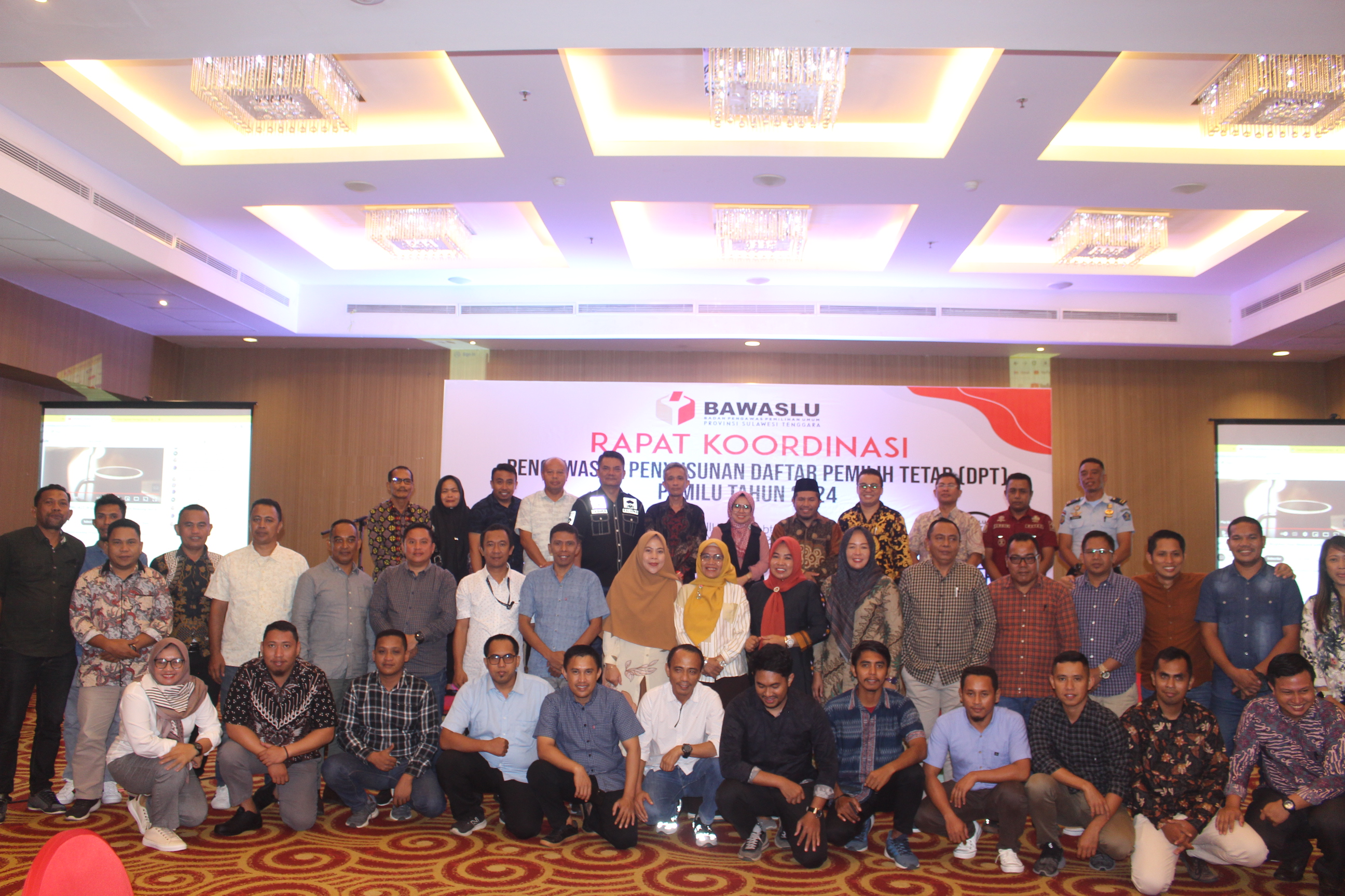 Demi Menghadapi tantangan dan problematika oleh pengawas pemilu dalam melakukan pengawasan penyusunan DPT, Bawaslu Sultra Gelar Rapat Koordinasi Pengawasan Penyusunan Daftar Pemilih Tetap (DPT) Pemilu Tahun 2024.