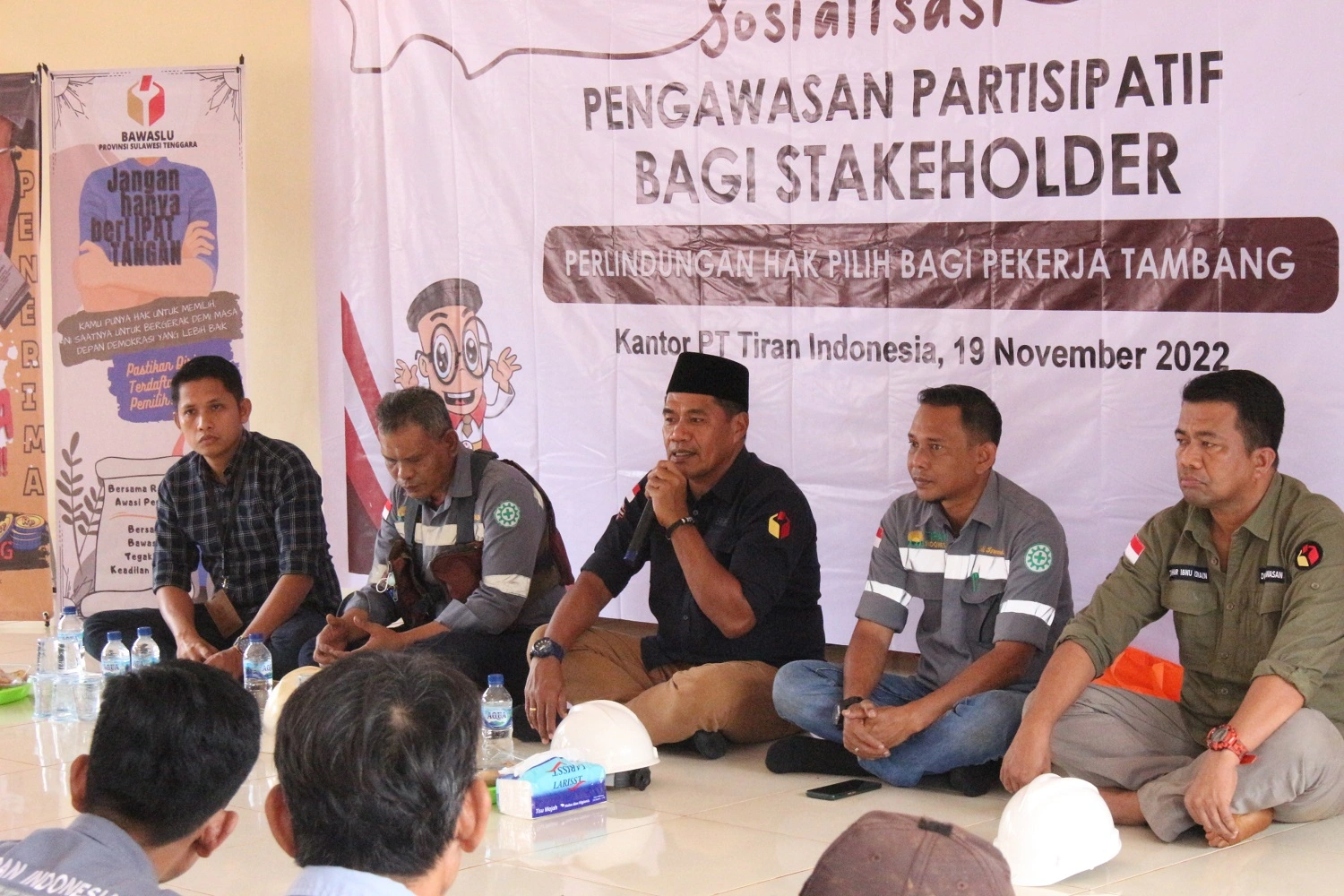 Dorong Perlindungan Hak Pilih Bagi Pekerja Tambang, Bawaslu Sultra Gelar Sosialisasi Pengawasan Partisipatif Perlindungan Hak Pilih