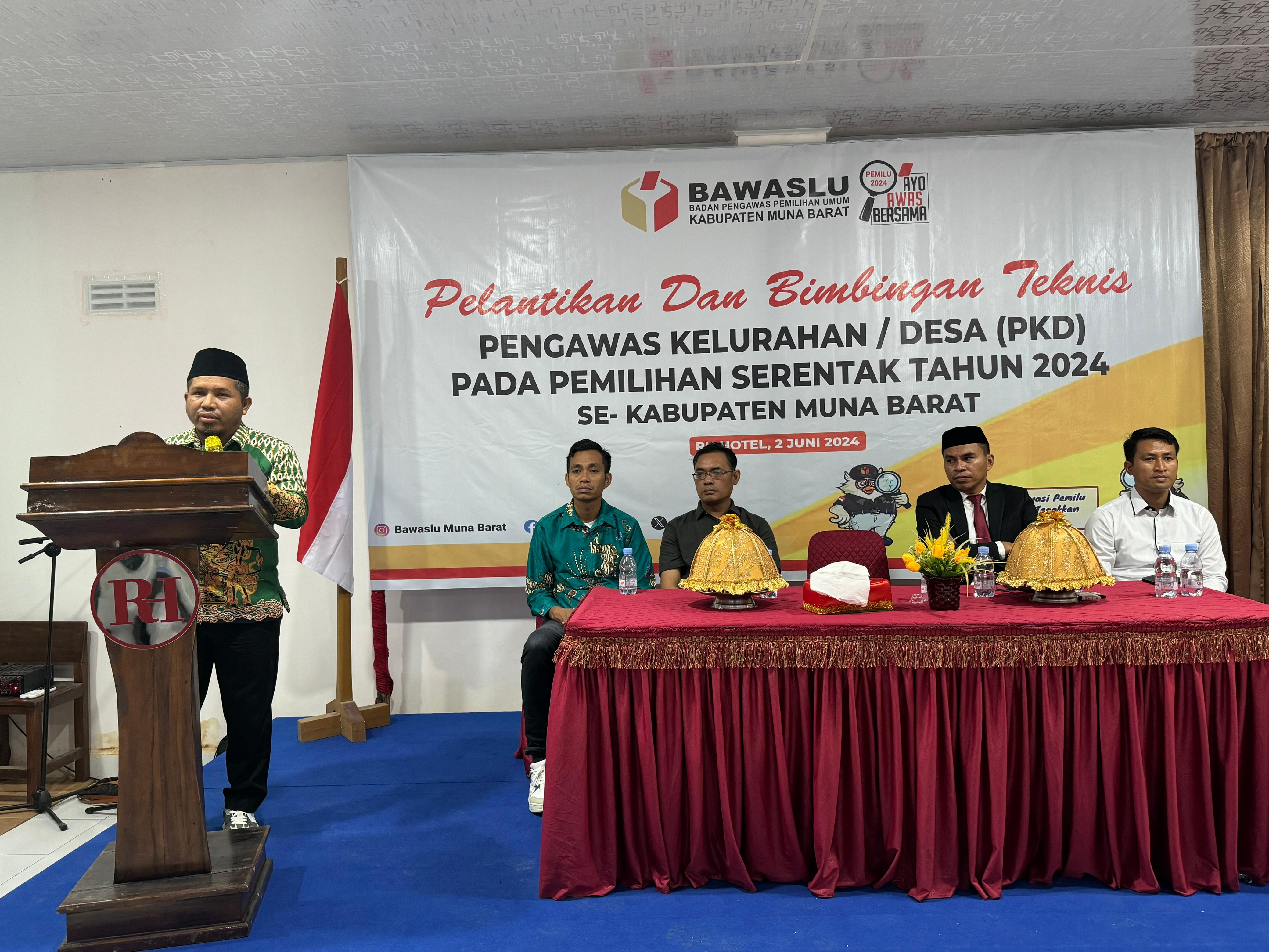 Pelantikan Pengawas Kelurahan Desa  Se-Kabupaten Muna Barat, Bahari : Jaga Integritas, Tingkatkan Kualitas Pengawasan