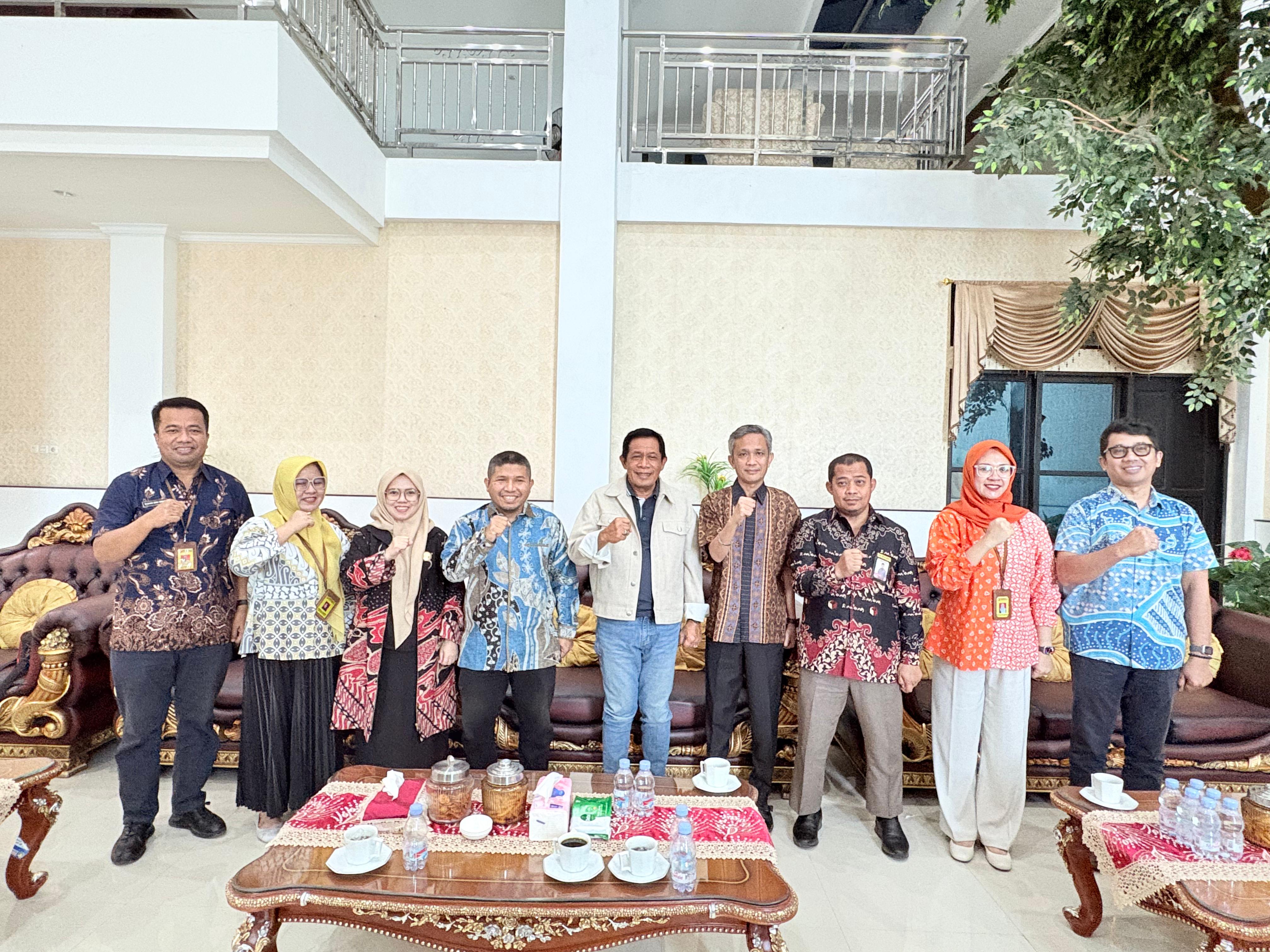 Merawat Sinergitas dan Hubungan Antar Lembaga, Bawaslu Sultra Audiensi Bersama Wakil Gubernur