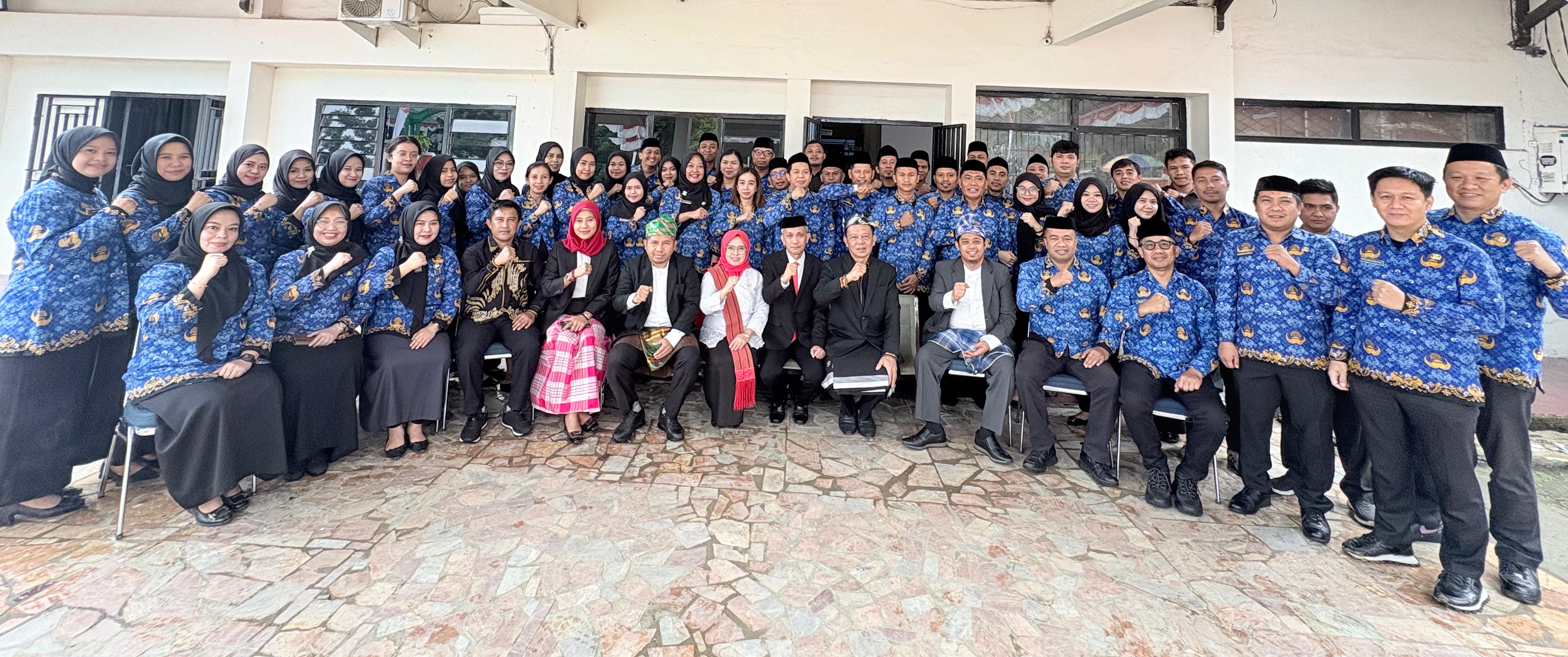 Bawaslu Sultra Gelar Upacara Peringatan HUT ke-80 Republik Indonesia