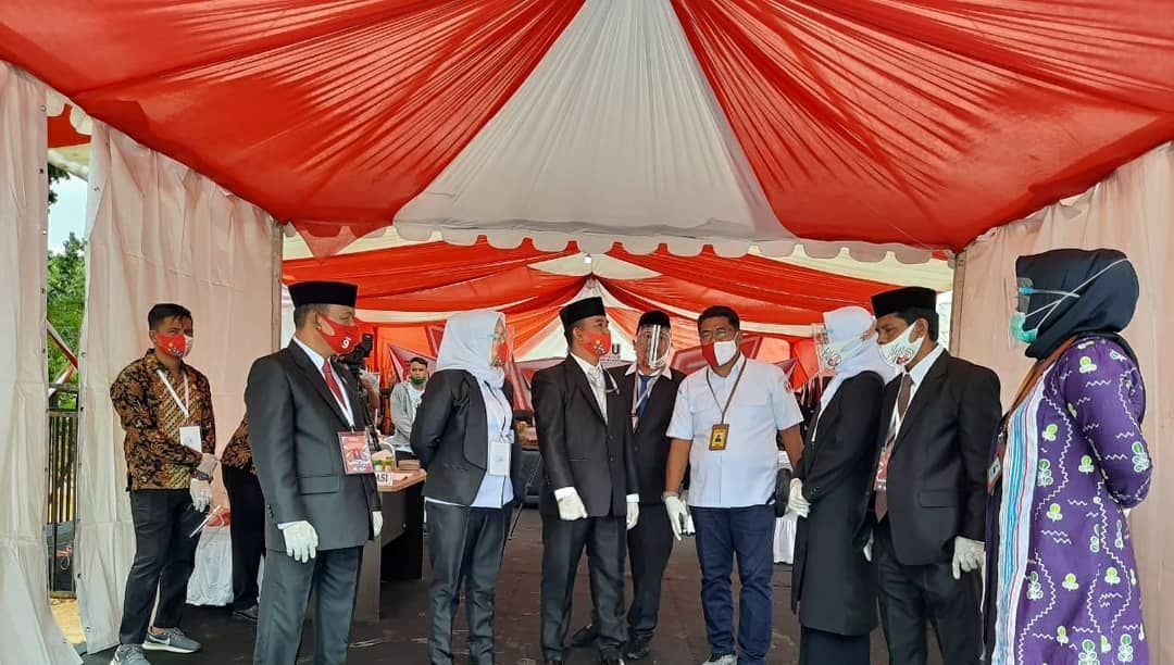 Pastikan Proses Pendaftaran Bakal Paslon Calon Bupati dan Calon Wakil Bupati Sesuai Aturan, Koordiv PHL Bawaslu Sultra Turun ke Lapangan