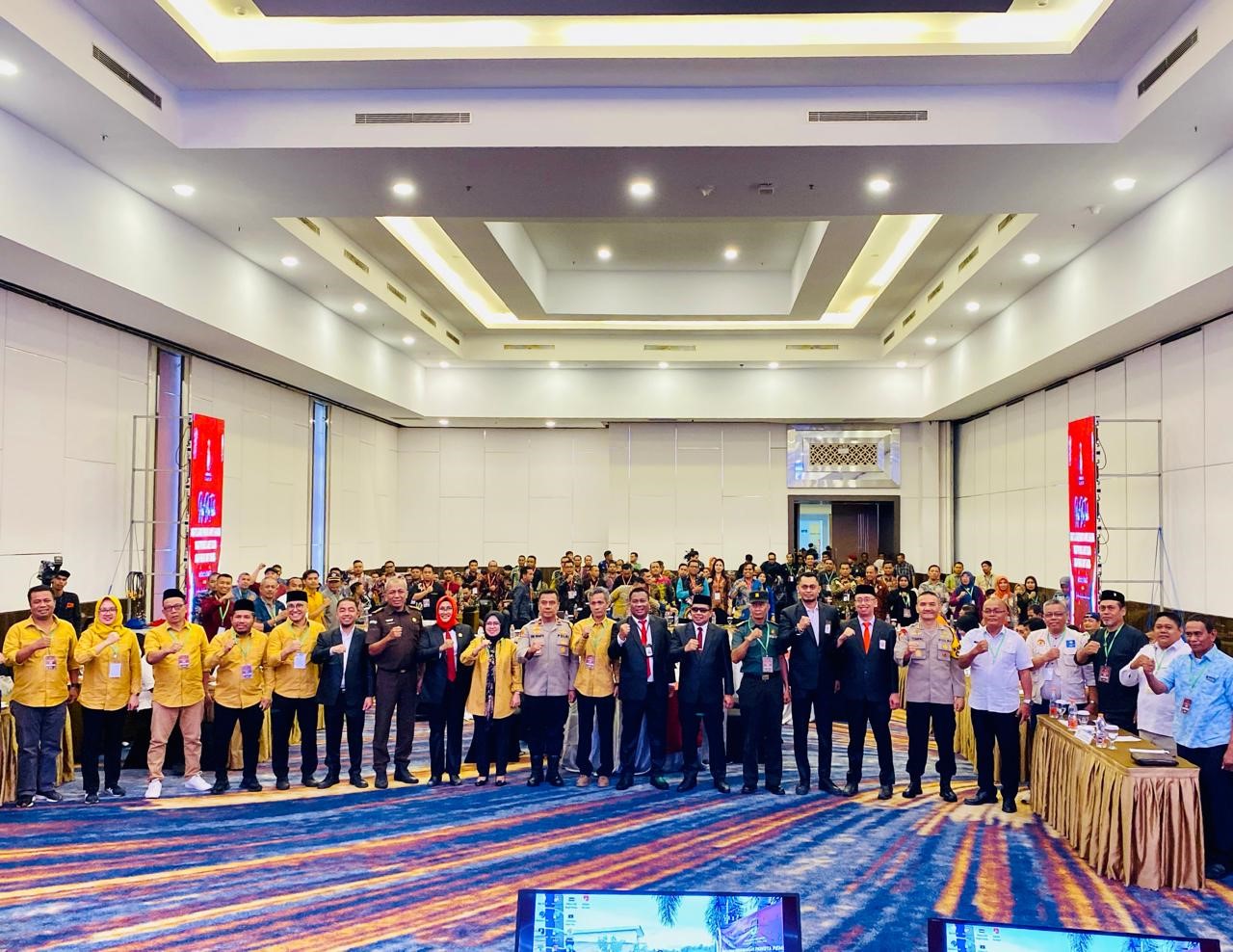 Bawaslu Sultra menghadiri Rekapitulasi Hasil Penghitungan Suara Pemilu tahun 2024 Tingkat Provinsi