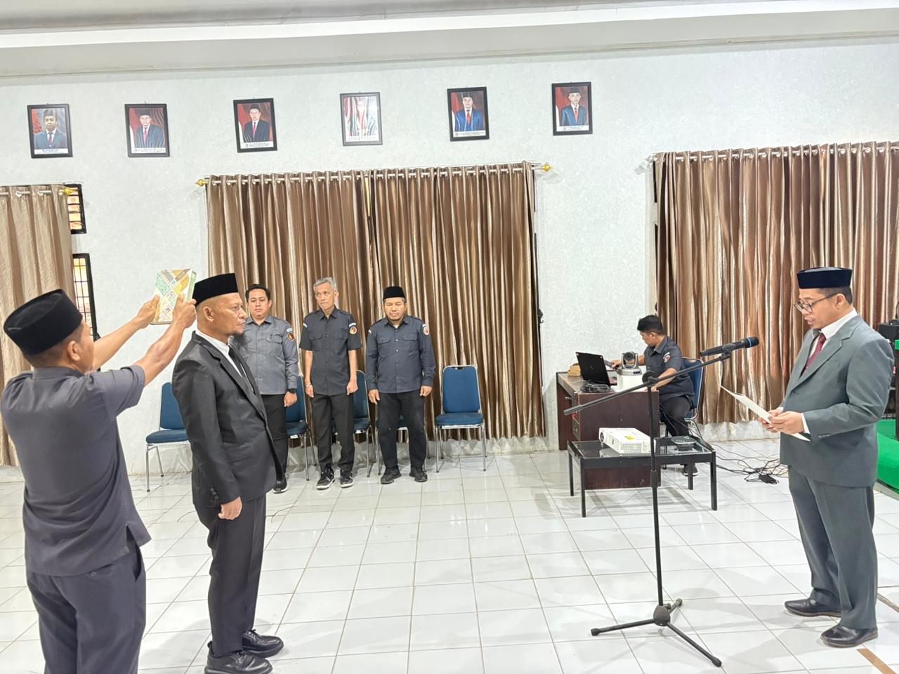 Pelantikan dan Pengambilan Sumpah Pengangkatan Koordinator Sekretariat Kab. Kolaka Utara