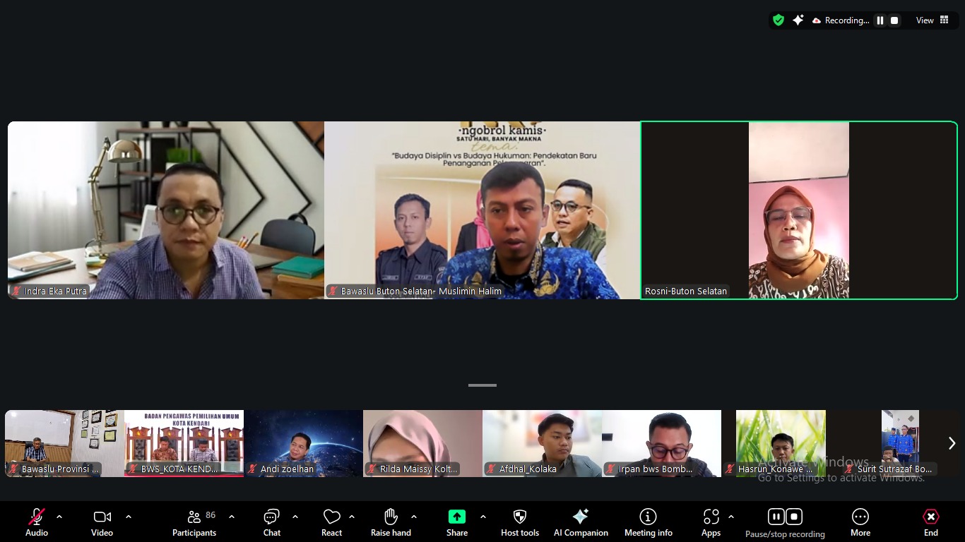 Indra Eka Putra, S.H., M.H., CPL (Anggota Bawaslu Prov. Sultra) Saat Memberikan Arahan Kepada Para Peserta Ngobrol Kamis Melalui Daring/Zoom Meeting