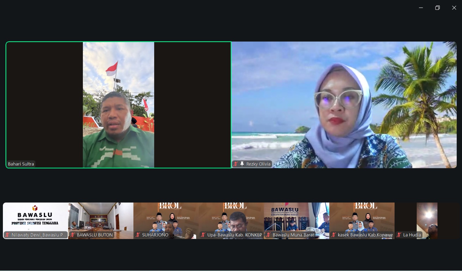 Bahari, S.Si., S.H., M.P.,M.H.(Anggota Bawaslu Provinsi Sulawesi Tenggara) Saat Memberikan Arahan di Kegiatan Ngobrol Kamis Melalui Zoom Meeting