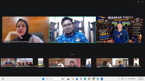 H. Heri Iskandar, SM (Anggota Bawaslu Provinsi Sulawesi Tenggara) Saat Menjadi Pemantik Pada Kegiatan Ngobrol Kamis 