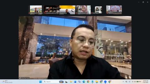 Indra Eka Putra, S.H., M.H.Cpl (Anggota Bawaslu Provinsi Sulawesi Tenggara) Saat Menjadi Pemantik Pada Ngobrol Kamis melalui Daring/Via Zoom Meeting