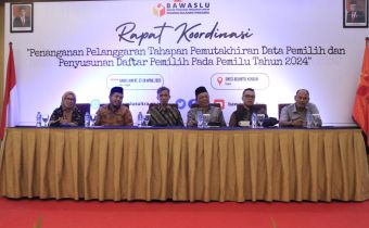 BAWASLU SULTRA: GELAR RAPAT KOORDINASI PENANGANAN PELANGGARAN TAHAPAN PEMUTAKHIRAN DATA PEMILIH DAN PENYUSUNAN DAFTAR PEMILIH PADA PEMILU TAHUN 2024
