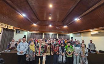 Iwan Rompo : Berharap Bawaslu Kabupaten/Kota Harus Mampu Dalam Pengoperasian Aplikasi SAKTI dan SEHATI Dalam Pengelolaan Keuangan