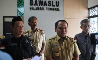 KUNJUNGAN KERJA Pj. GUBERNUR SULTRA PASTIKAN KESIAPAN PEMILU TAHUN 2024