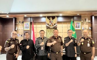 Bawaslu Sultra Perkuat Sinergi Pengawasan Pemilu Bersama Kejati Sultra