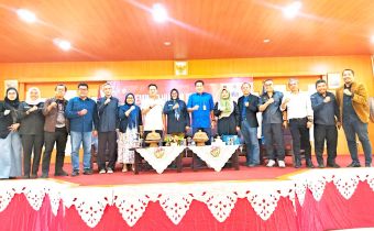 Kupas Tantangan Pengawasan Pemilu, Ketua Bawaslu Sultra Jadi Narasumber Seminar Hukum Pemilu di FH UHO