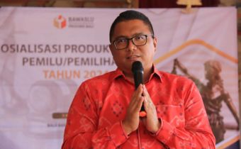 Lindungi Hak Pilih Masyarakat, Fritz Sosialisasikan Produk Hukum Pemilu dan Pemilihan di Bangli