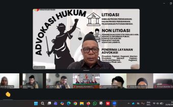 H. Heri Iskandar, SM (Anggota Bawaslu Provinsi Sulawesi Tenggara) Saat Menjadi Pemantik Pada Kegiatan Ngobrol Kamis Edisi 15  